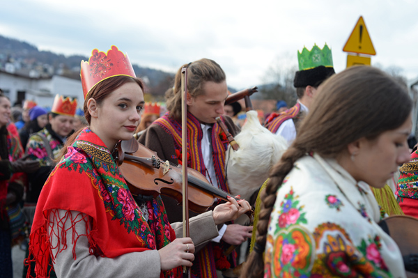 757 :: 3 Magi march